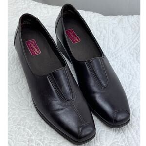 Munro American Women's Brown Slip On Casual Leather Loafers - Size 9.5N